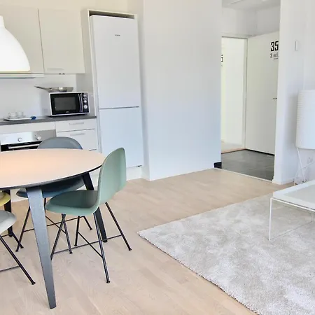 Great 1-bed Wbalcony By Harbour Appartement *